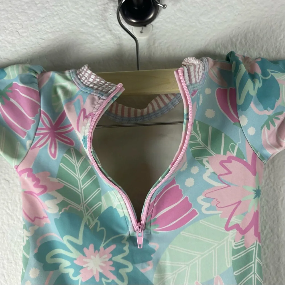 Ruffle Butts Girls 12-18 months Swimsuit Bathing Suit One Piece rash‎ guard